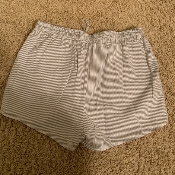 Altar’d State Pattern Shorts - Picture 2 of 5